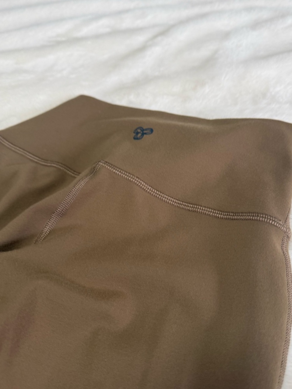 LULULEMON TNA High Waist Leggings Flared Olive Brown Size XS EUC - Picture 7 of 13